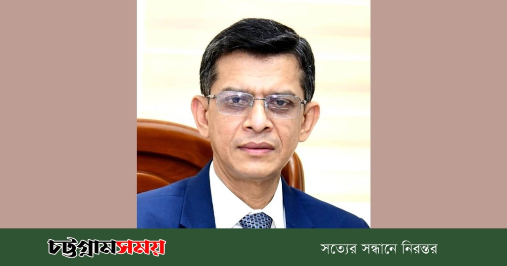 মন্ত্রিপরিষদ সচিবের দায়িত্ব পেলেন মাহবুব হোসেন