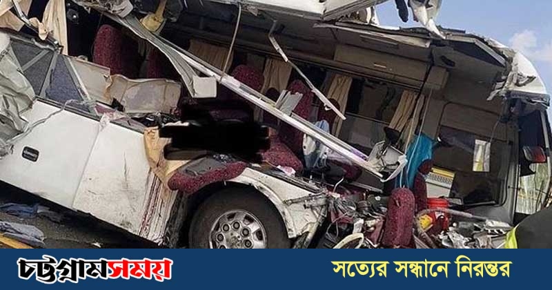 সৌদিতে সড়ক দুর্ঘটনা: ২০ ওমরাহ যাত্রী নিহত
