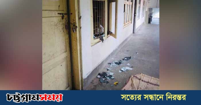 চবি ছাত্রলীগ সভাপতিকে অবাঞ্ছিত ঘোষণা