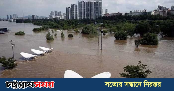 প্রবল বর্ষণে বন্যা ও ভূমিধসে দক্ষিণ কোরিয়ায় ৩২ জনের মৃত্যু