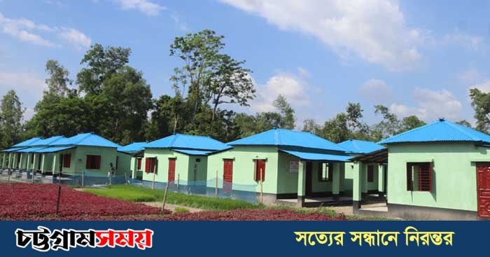 গৃহহীনদের মাঝে আরও ২২ হাজার ঘর হস্তান্তর করলেন প্রধানমন্ত্রী
