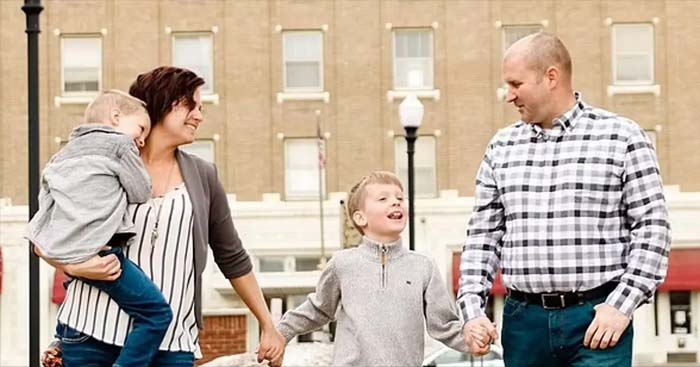 বিমান বিধ্বস্ত হয়ে পরিবারসহ মার্কিন সিনেটরের মৃত্যু