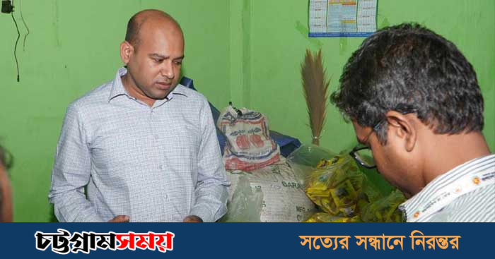 চট্টগ্রামে ১৩ ব্র্যান্ডের নকল প্যাকেটসহ এক টন দুর্গন্ধযুক্ত পঁচা চা জব্দ