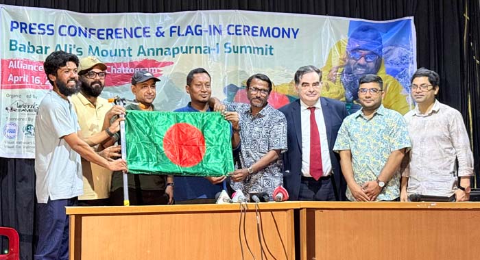 অন্নপূর্ণা-১ অভিযানের গল্প শোনালেন বাবর আলী