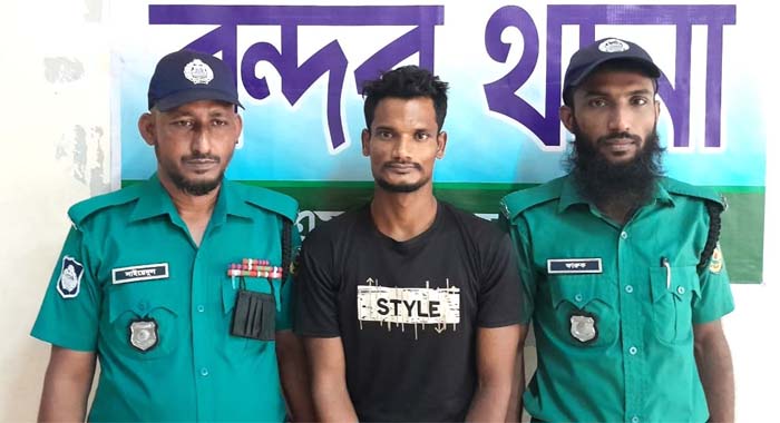 চট্টগ্রামে চলন্ত বাসে ছিনতাই, আরও একজন গ্রেপ্তার