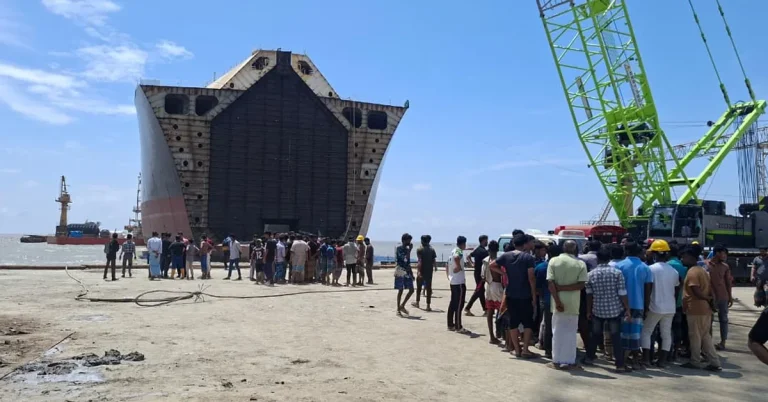 চট্টগ্রামে শিপইয়ার্ডে ‘বিষাক্ত গ্যাসে’ নিহত ৭