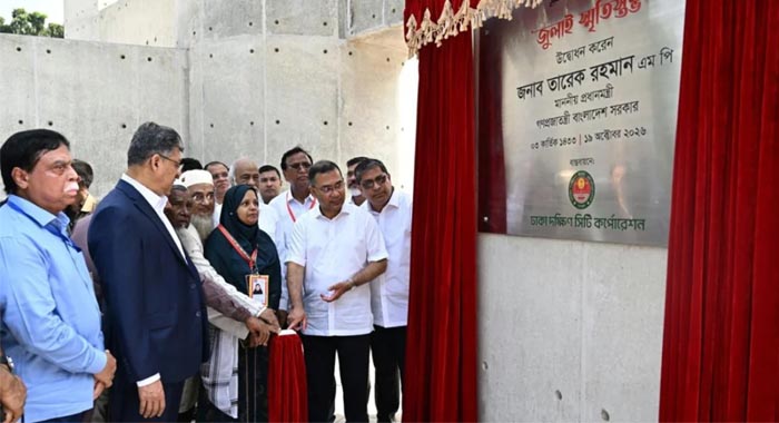 জুলাই স্মৃতিস্তম্ভ উদ্বোধন করলেন প্রধানমন্ত্রী